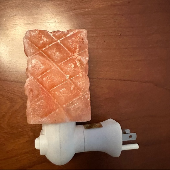 Himalayan Pink Salt Plug-In Nightlight - No Bulb Included - Picture 4 of 8